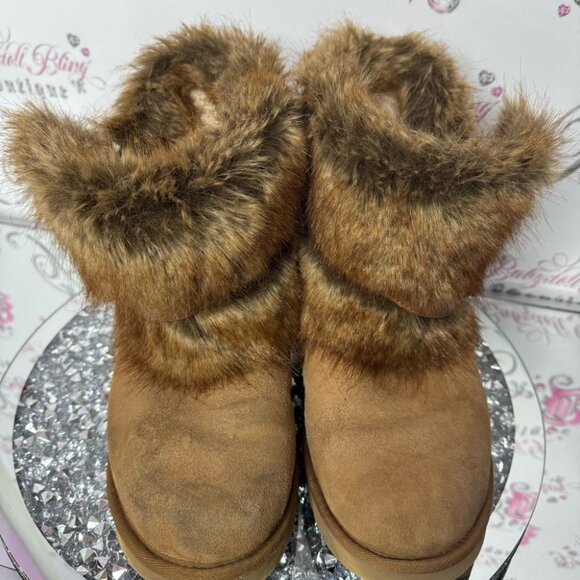 UGG CLASSIC BUCKLE MINI CHESTNUT FAUX FUR SHEARLING BOOT USA 10 rare brown furry - Picture 14 of 15